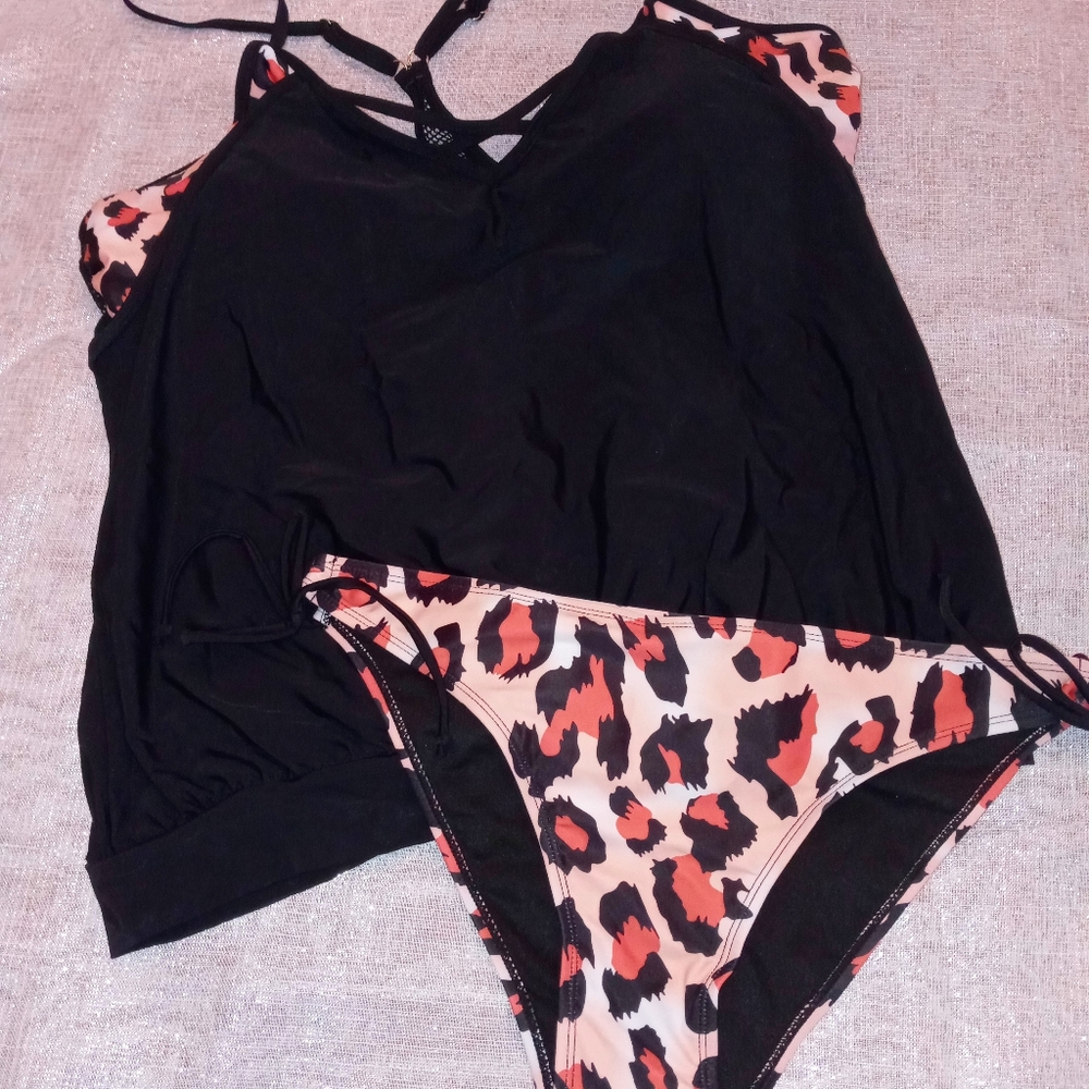 NWOT tankini, size 2X leopard
